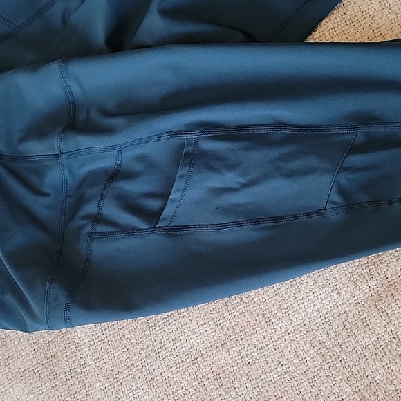 Handful Capri leggings - Picture 2 of 3